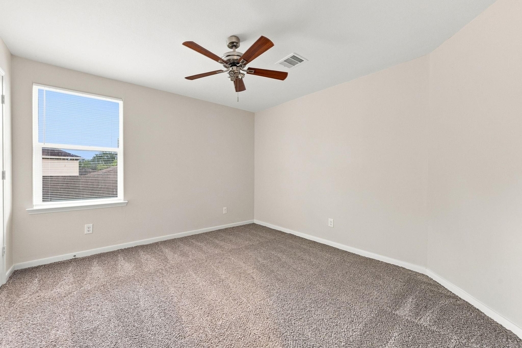 6811 Waterlilly View Lane - Photo 15