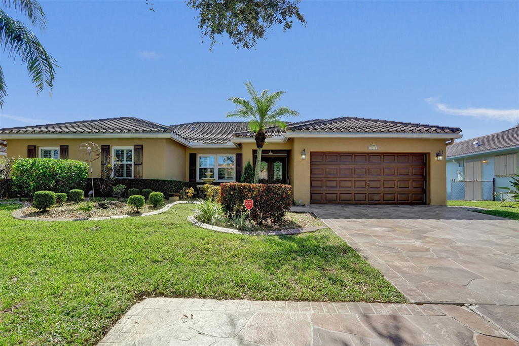 4142 Nw 58th Drive - Photo 2
