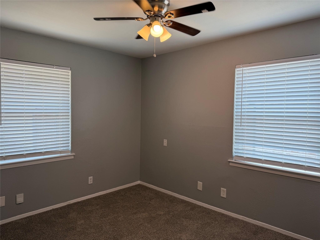 2511 Normont Circle - Photo 10
