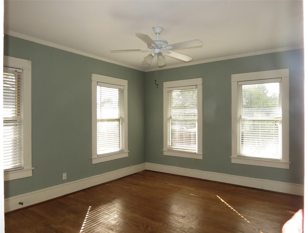 2516 Delmar - Photo 2