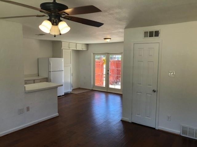1430 Judy Drive - Photo 2