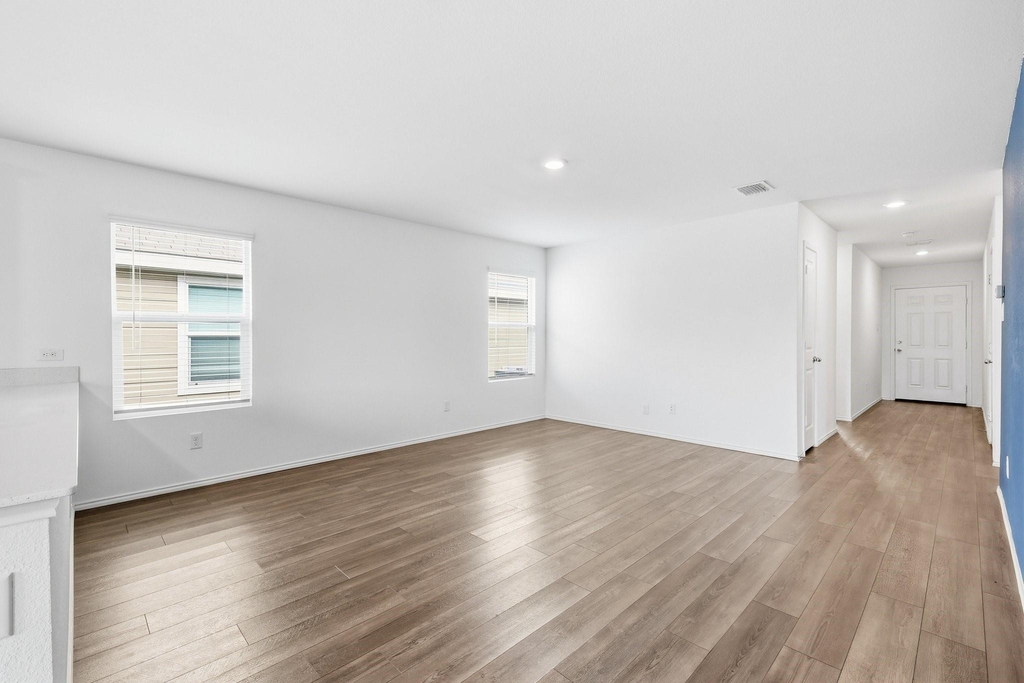 510 Olmstead Drive - Photo 5