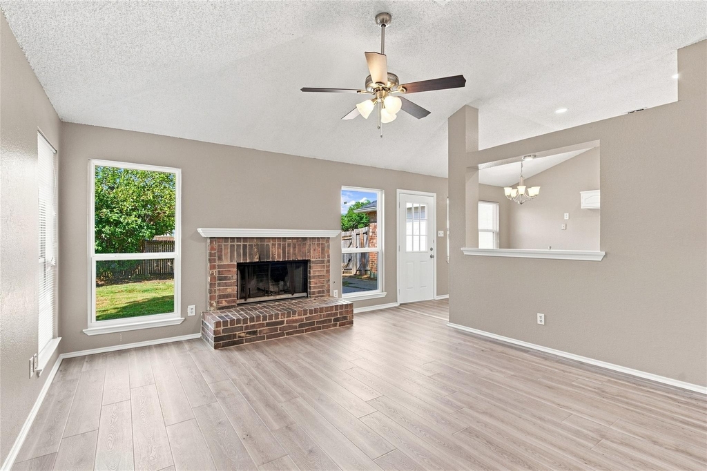 7053 Northpointe Drive - Photo 6