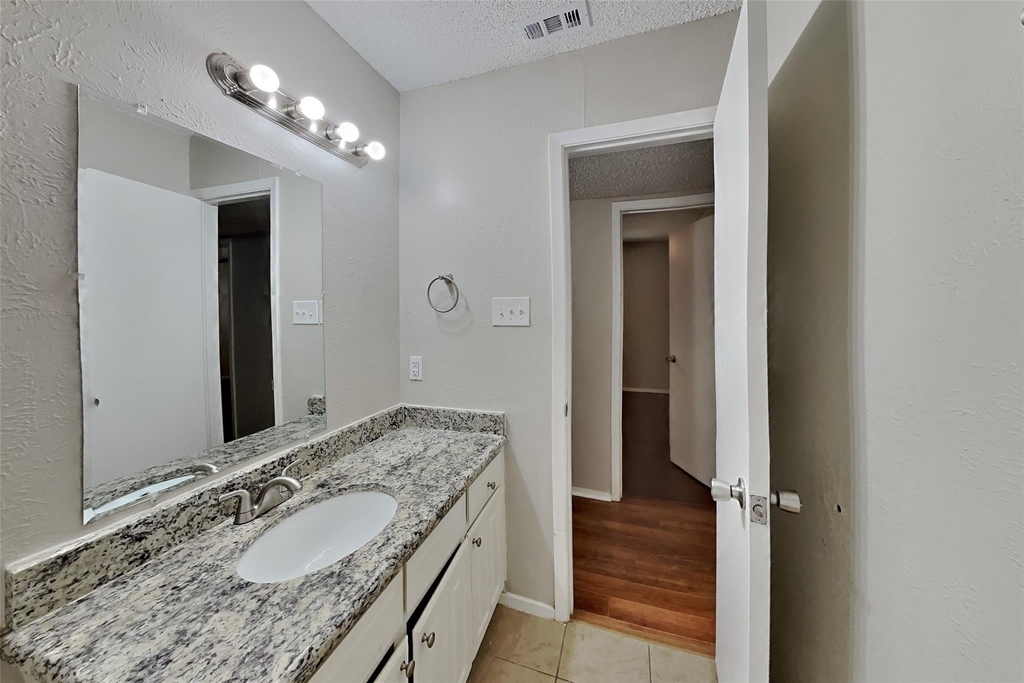 4208 Selina Court - Photo 15