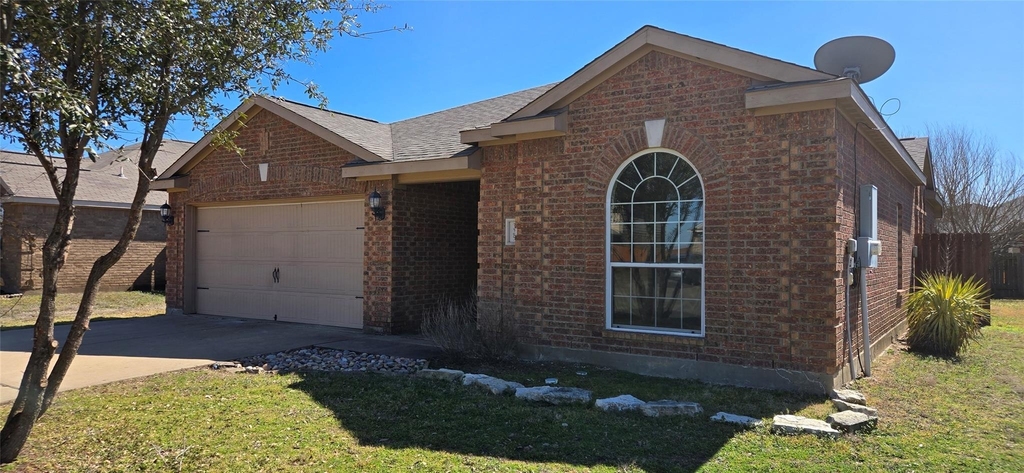 325 Meadow View Lane - Photo 0