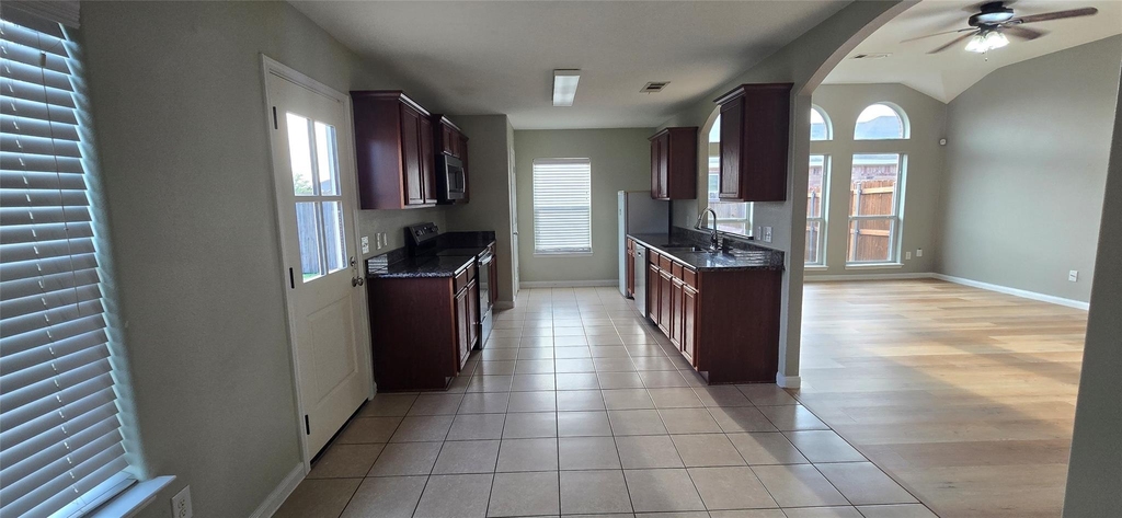 325 Meadow View Lane - Photo 7