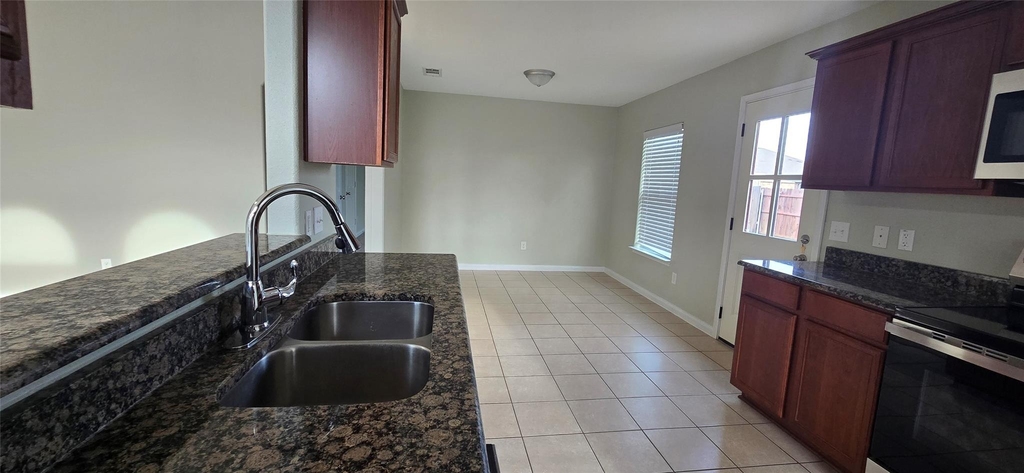 325 Meadow View Lane - Photo 8