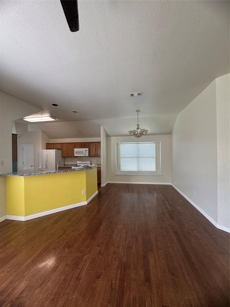 6711 Kinross Drive - Photo 4