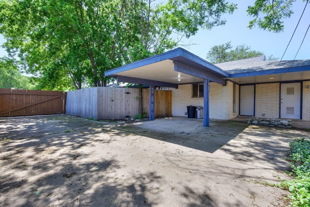 4913 Westlake Drive - Photo 19