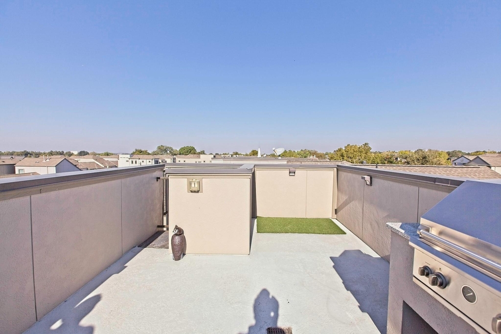 5319 Holland Avenue - Photo 38