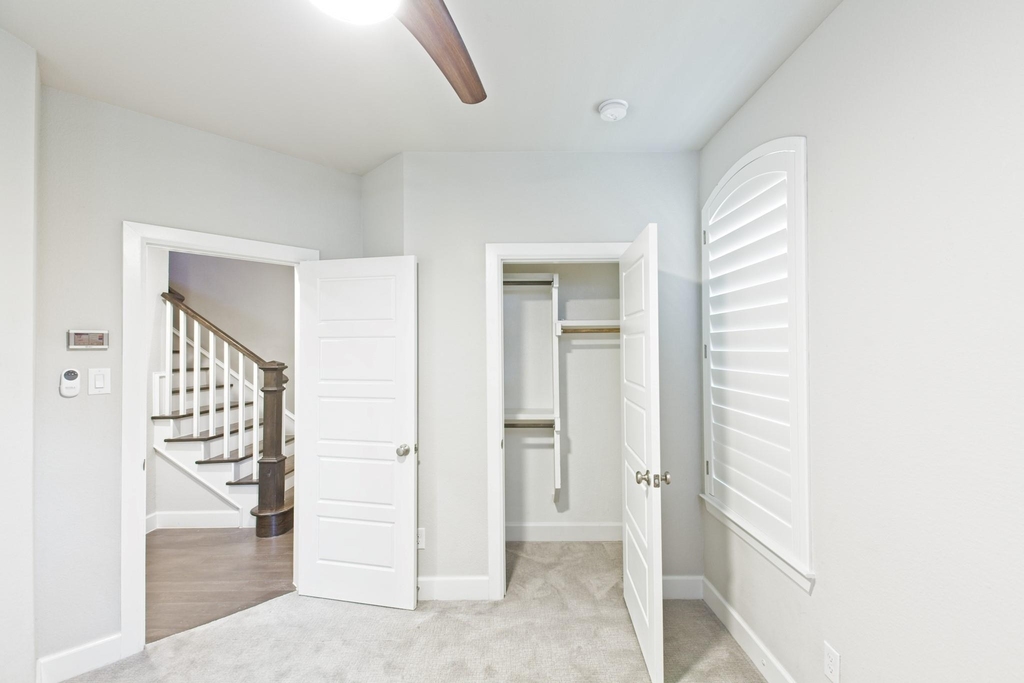 5319 Holland Avenue - Photo 7