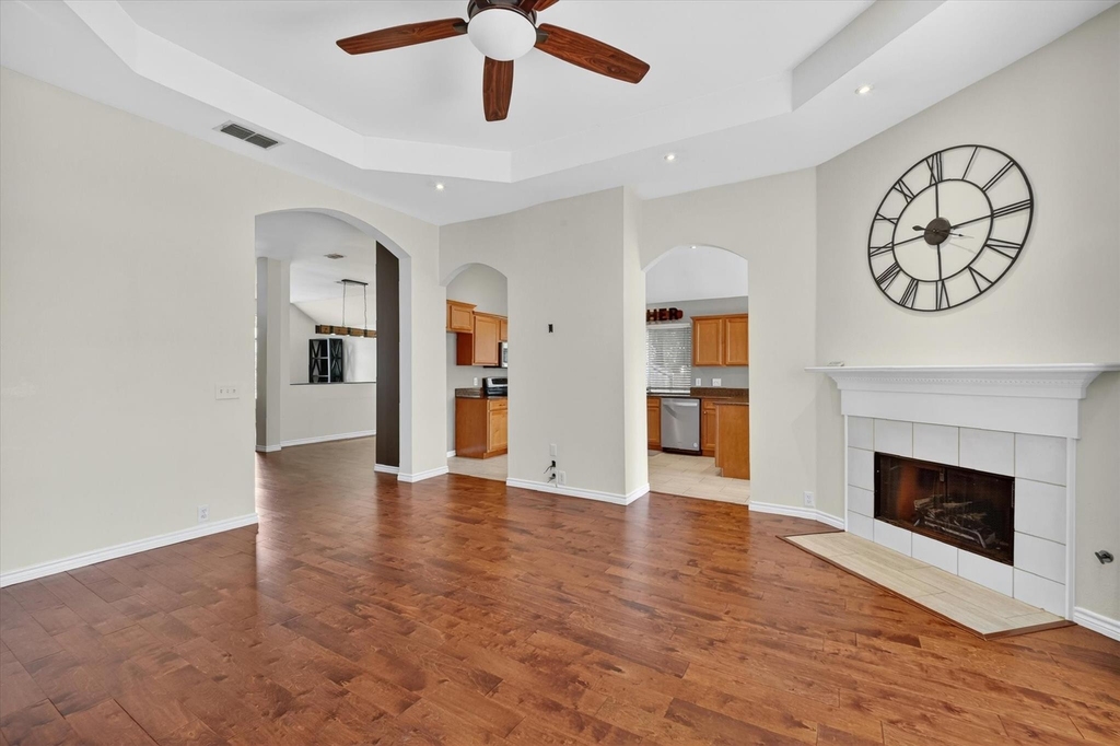 4909 Lansdale Drive - Photo 12