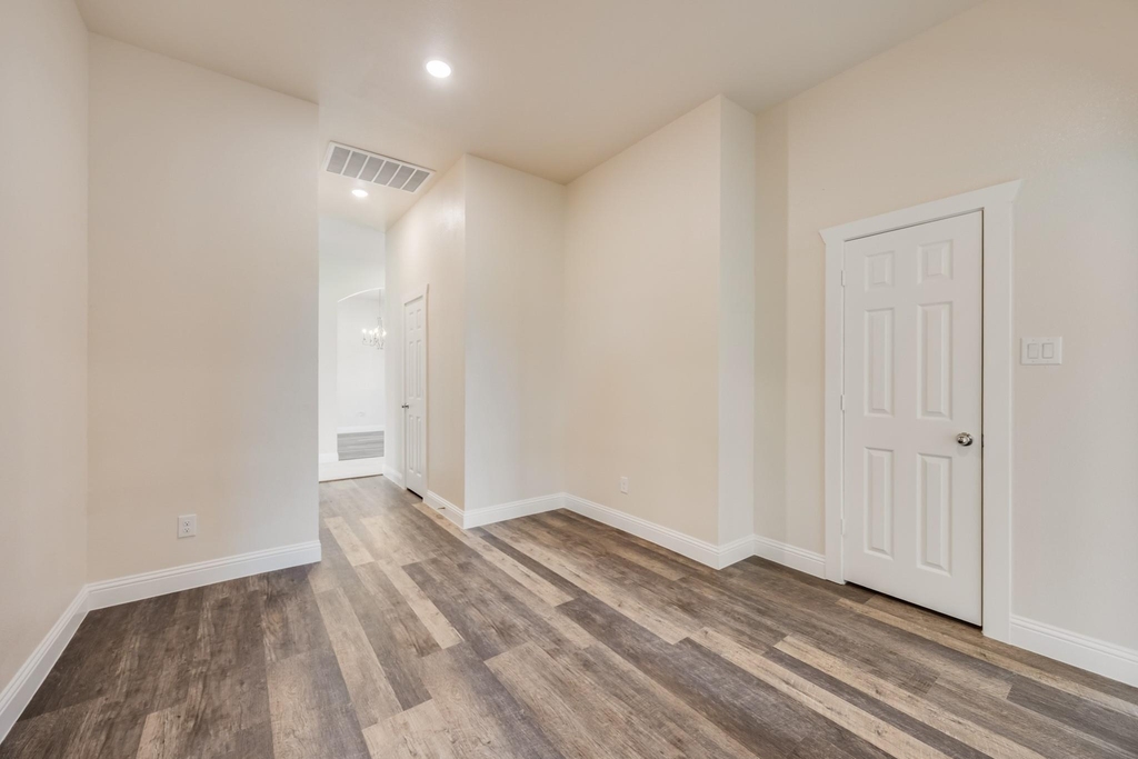 3334 Knight Street - Photo 27