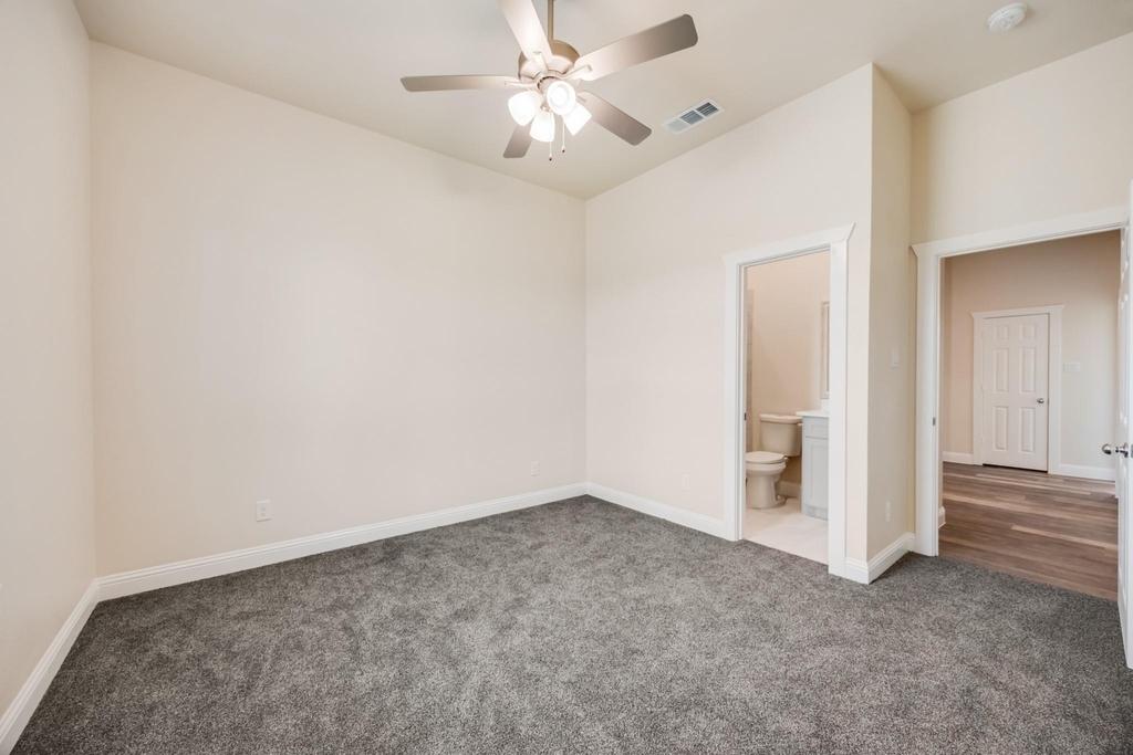 3334 Knight Street - Photo 32