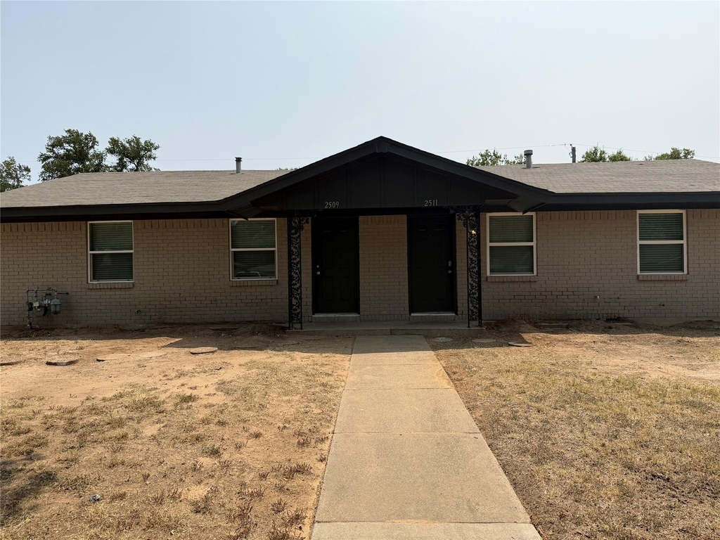 2509 Normont Circle - Photo 1