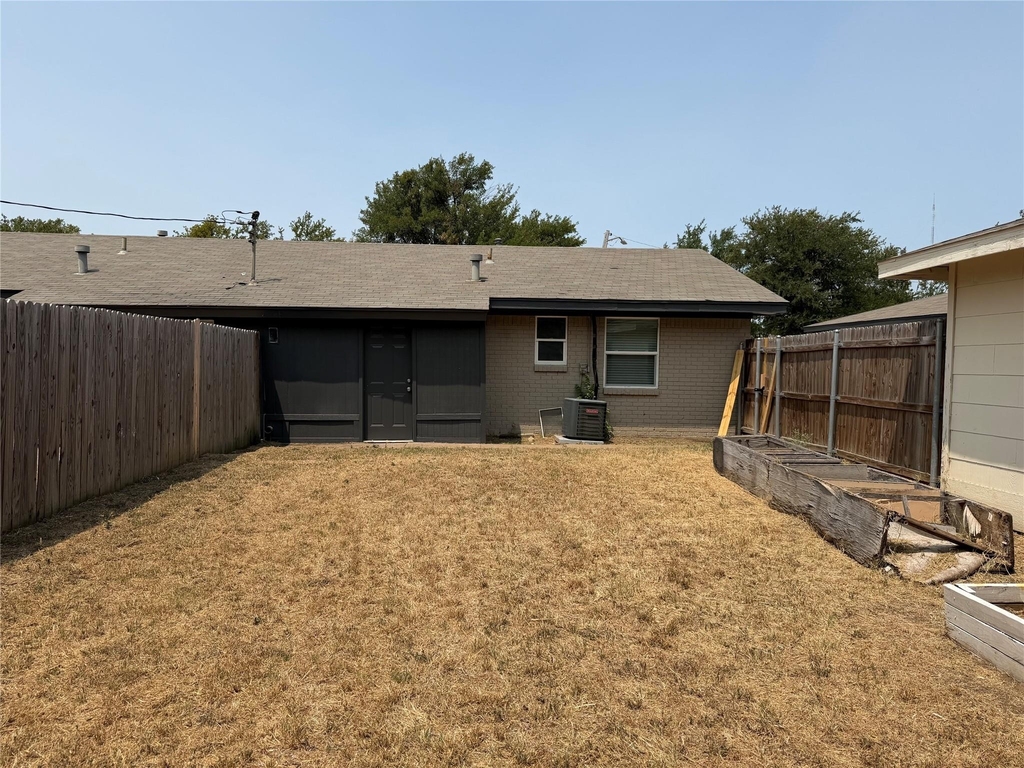 2509 Normont Circle - Photo 15