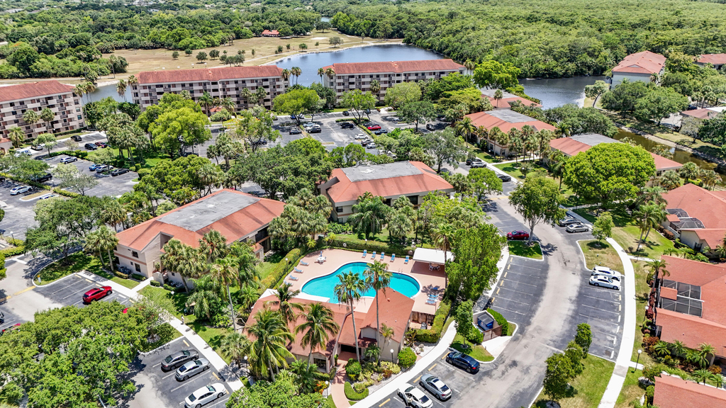 2768 Carambola Circle S - Photo 40
