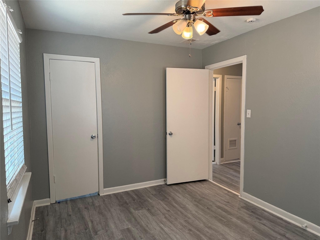 2507 Normont Circle - Photo 11