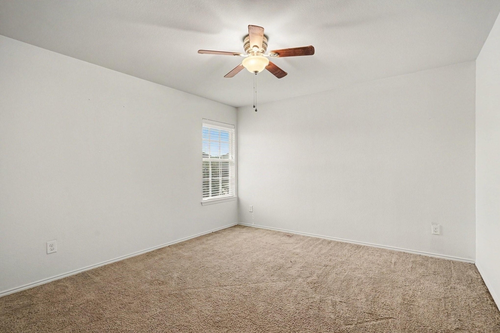 2417 Horseback Trail - Photo 20