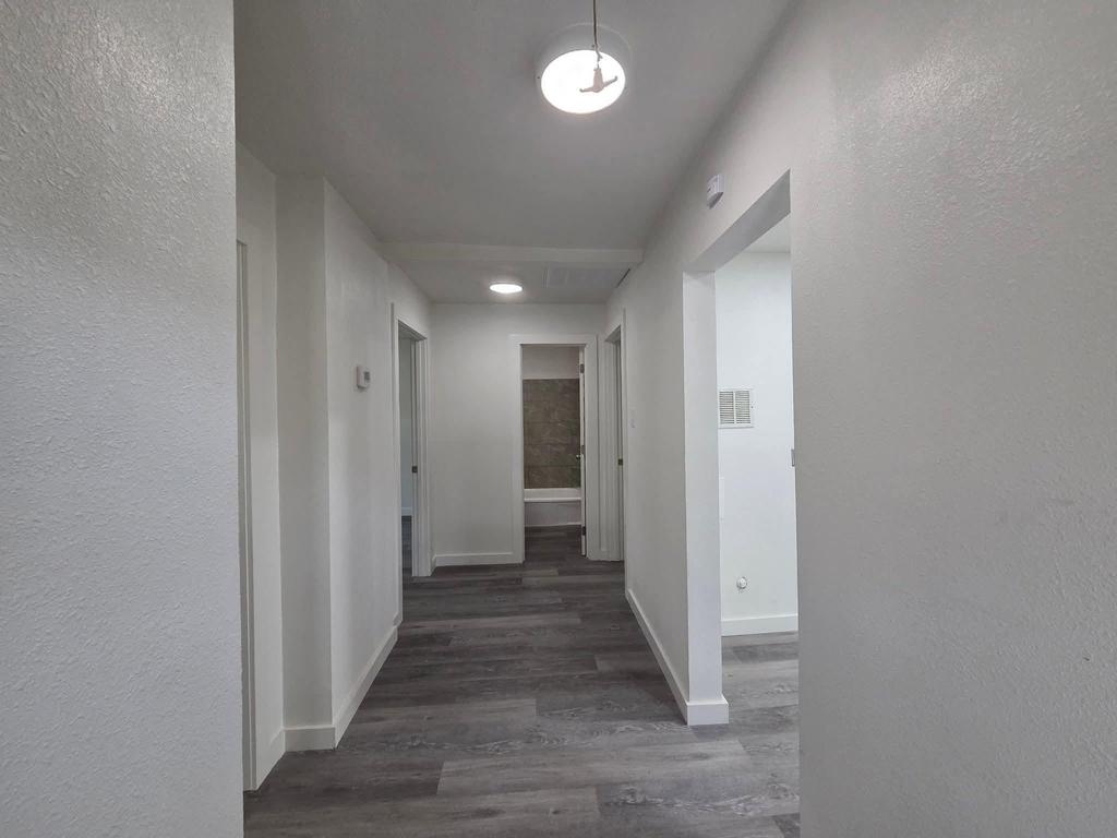 2835 Oakdale Street - Photo 3