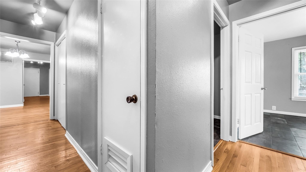 1528 W Day Street - Photo 15