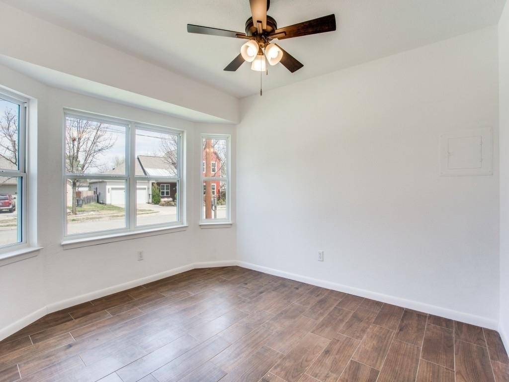 1307 Worthington Street - Photo 9