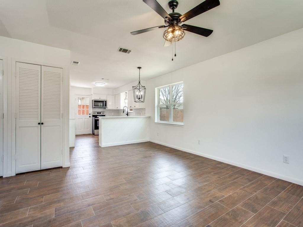 1307 Worthington Street - Photo 5