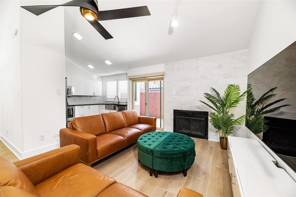 4242 N Capistrano Drive - Photo 2