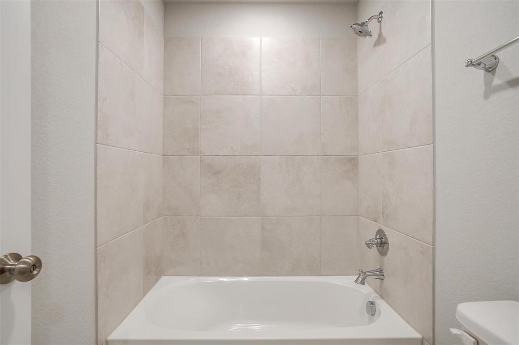 4525 Hogans Alley Drive - Photo 15