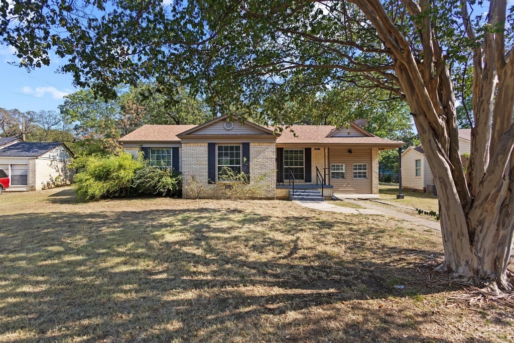 82 Vaughn Drive - Photo 2
