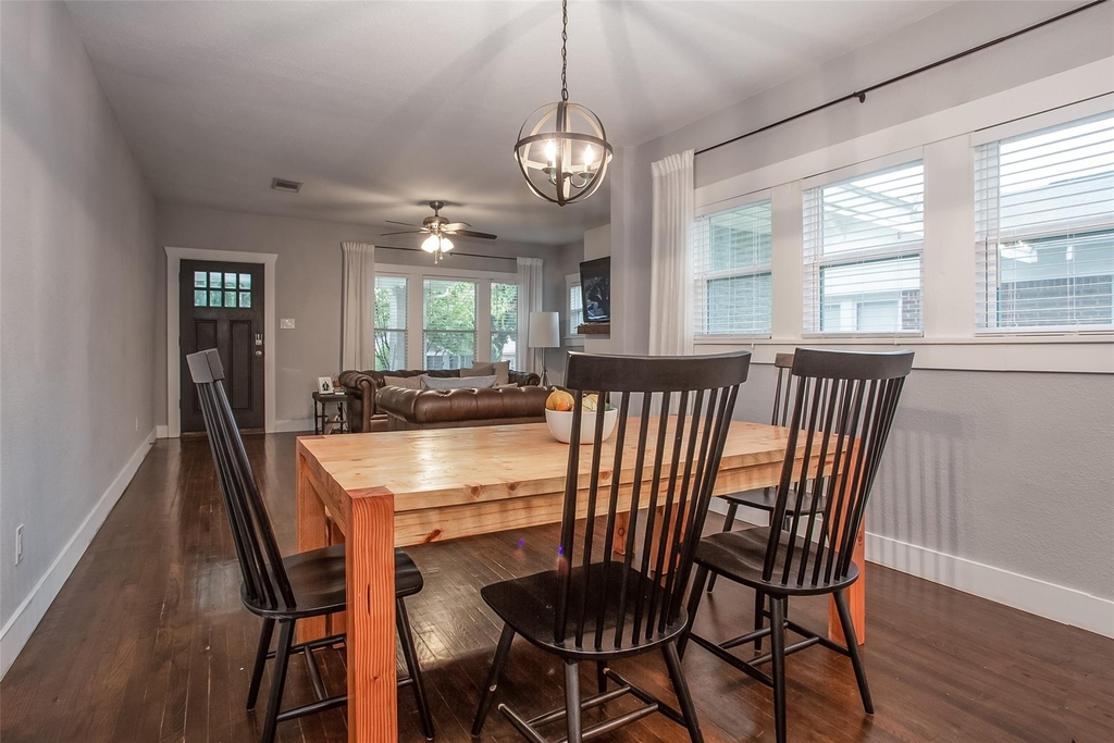 4826 Pershing Avenue - Photo 11