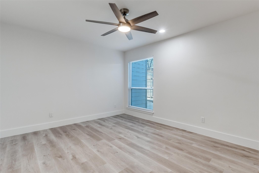 5755 Phoenix Drive - Photo 6