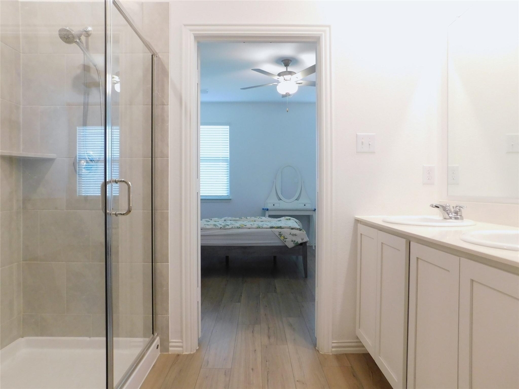3500 Kingsview Drive - Photo 13
