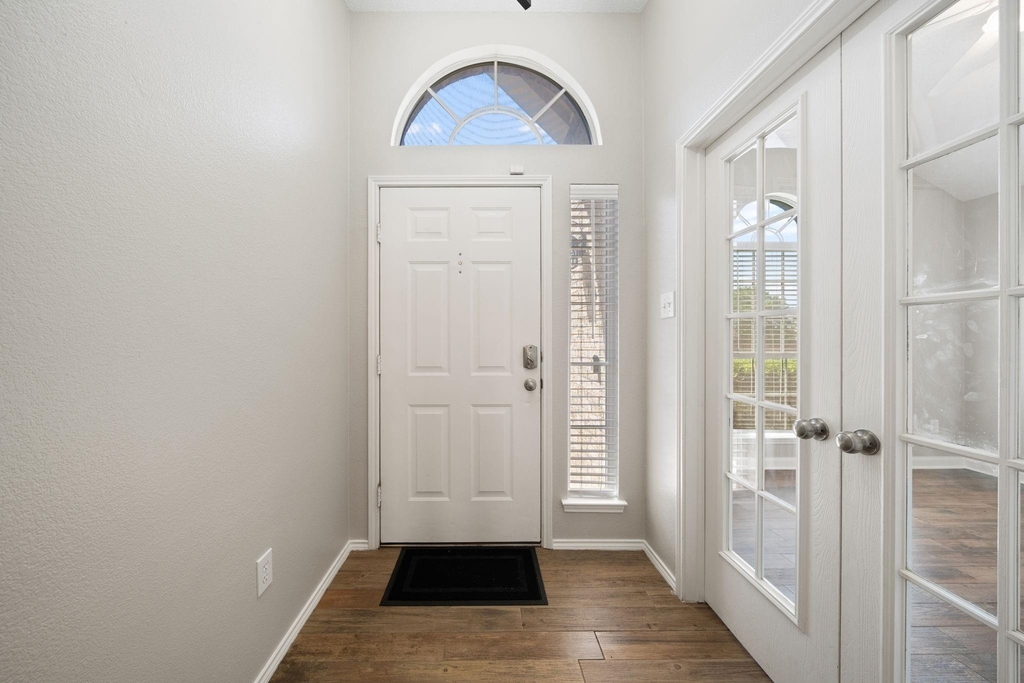 7512 Brookview Drive - Photo 7