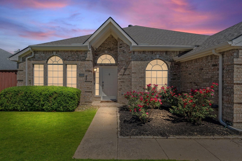 7512 Brookview Drive - Photo 6