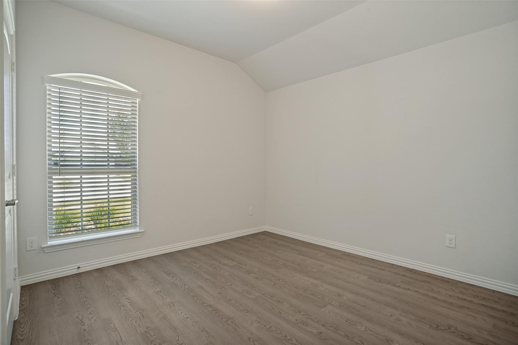 2009 Yale Street - Photo 6
