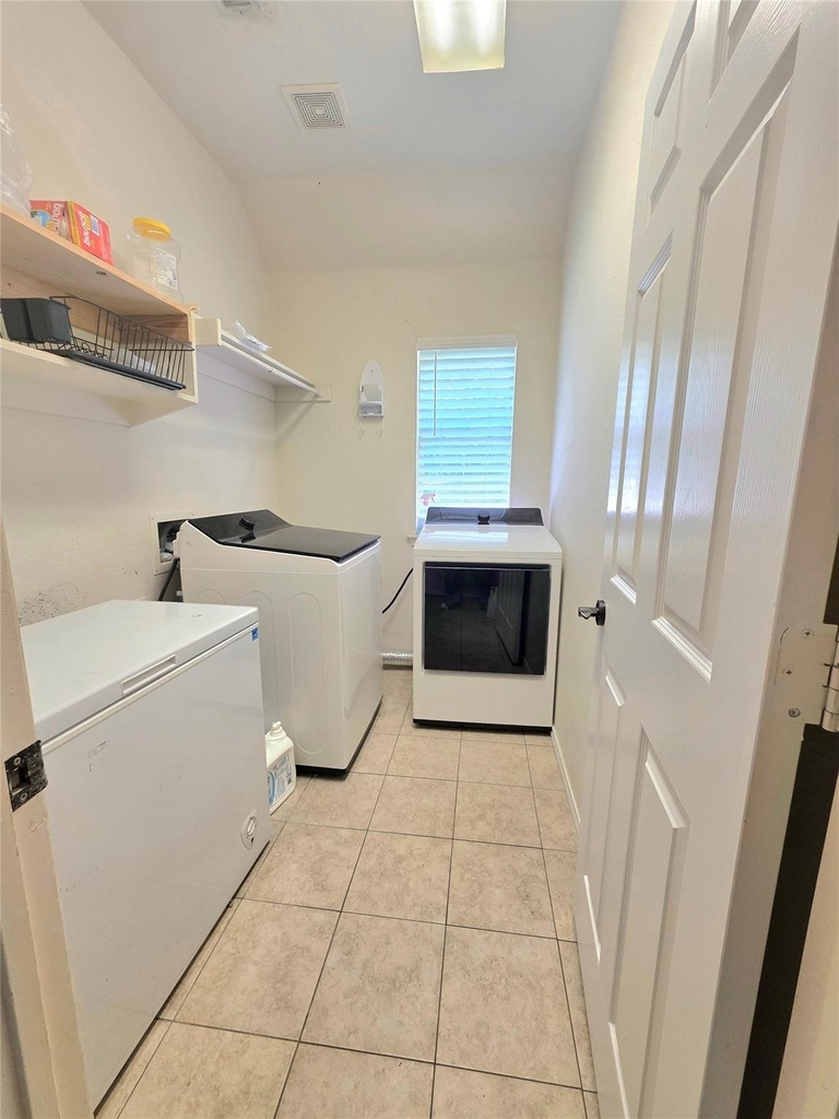 207 Julian Drive - Photo 9