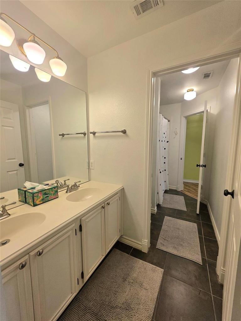 207 Julian Drive - Photo 12