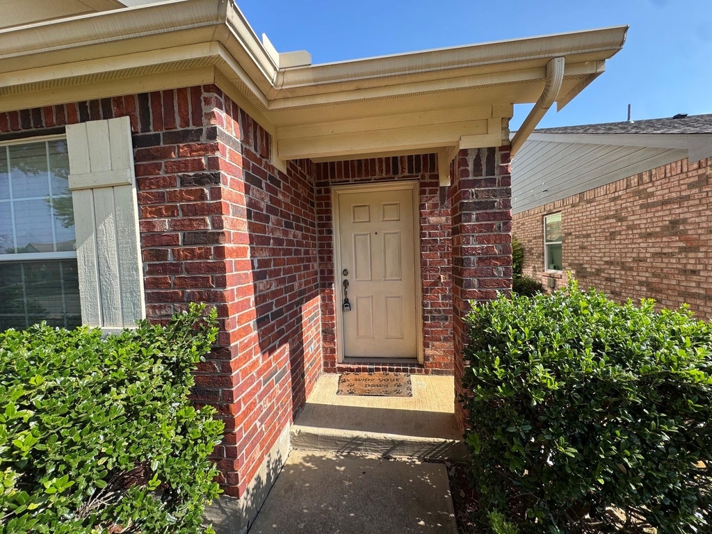 8831 Holliday Lane - Photo 1