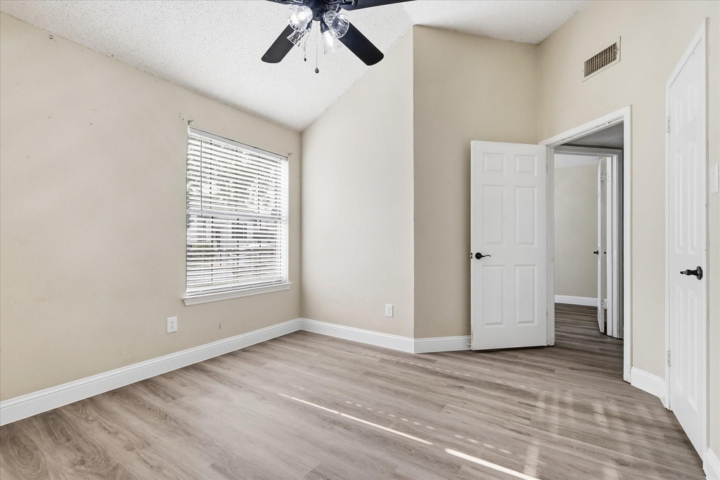 2909 Menlo Park Lane - Photo 19