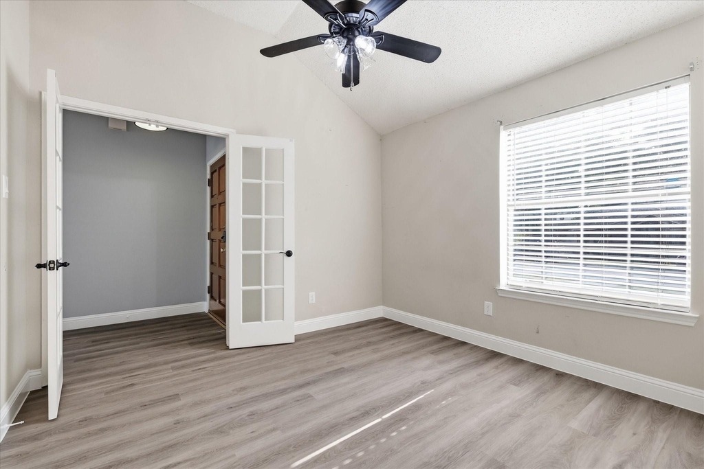 2909 Menlo Park Lane - Photo 2