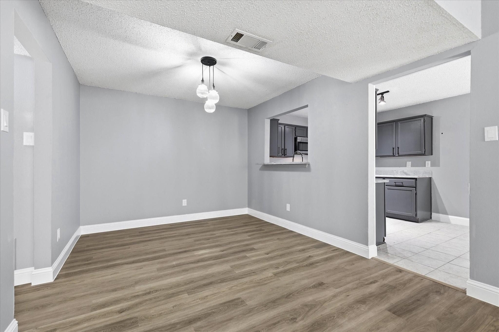 2909 Menlo Park Lane - Photo 7