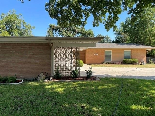 4616 Fawn Drive - Photo 1