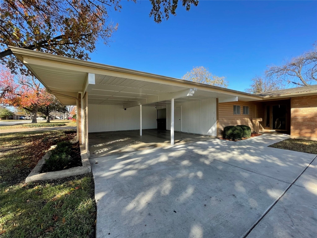 4616 Fawn Drive - Photo 3