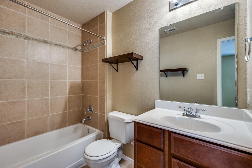 1123 Sophia Street - Photo 8