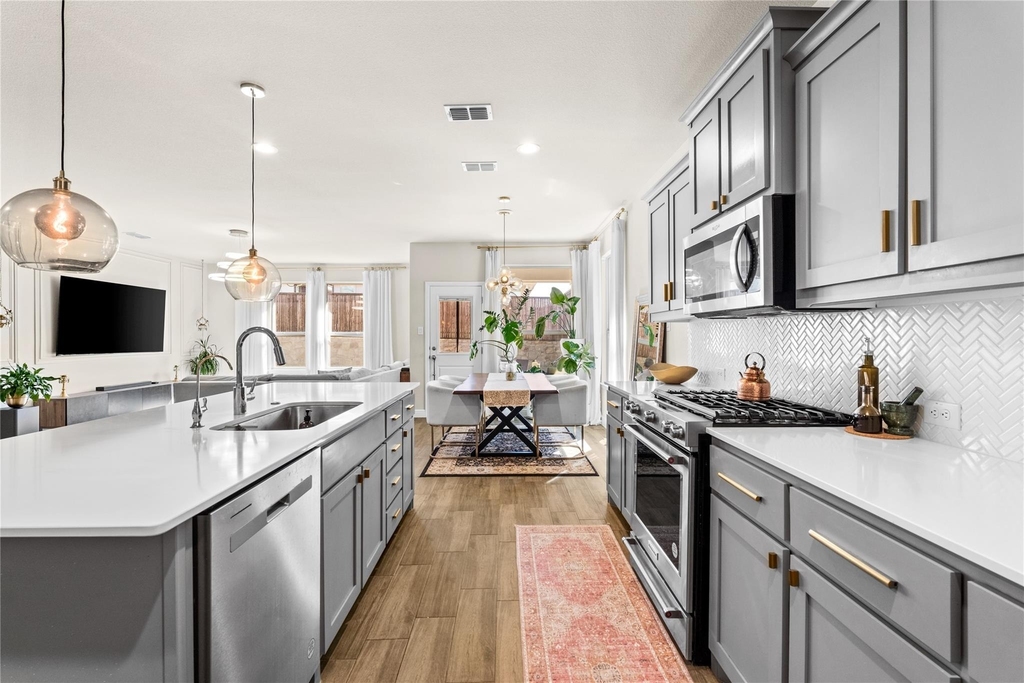 5505 Cypress Point Drive - Photo 8