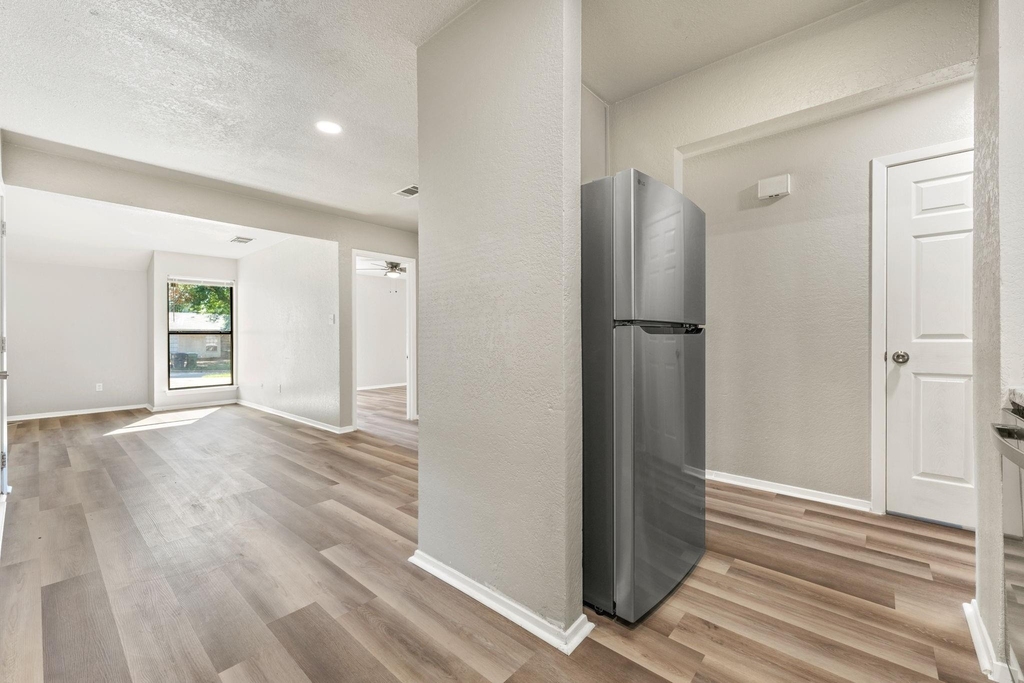 2512 Windy Pine Lane - Photo 4