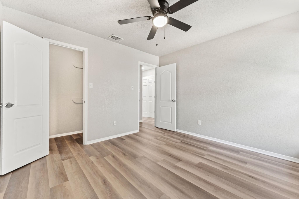 2512 Windy Pine Lane - Photo 17