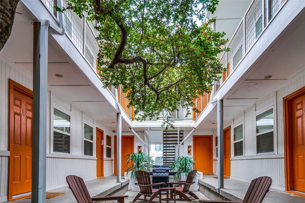 4927 San Jacinto Street - Photo 1
