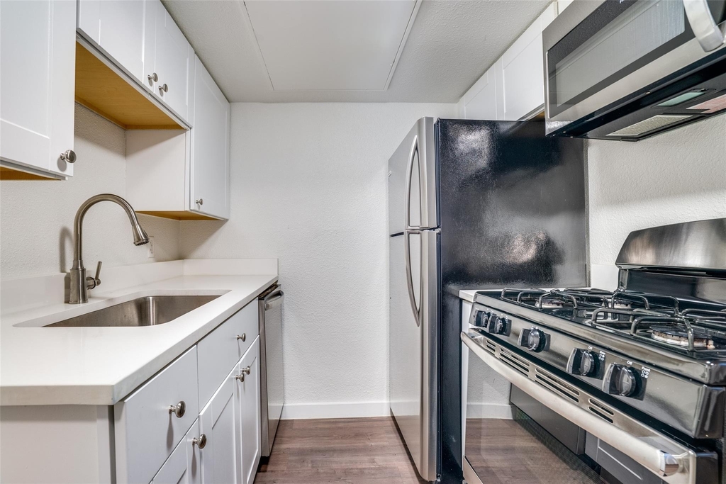 4927 San Jacinto Street - Photo 4